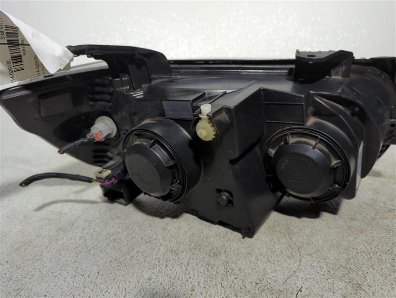 Used Left Headlight Assembly fits: 2016 Chevrolet Sonic w/Dusk Appearance Packag