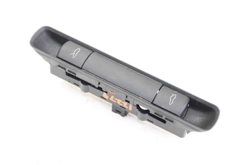 Hood and Trunk Release Switch Fits 06-08 PORSCHE CAYMAN