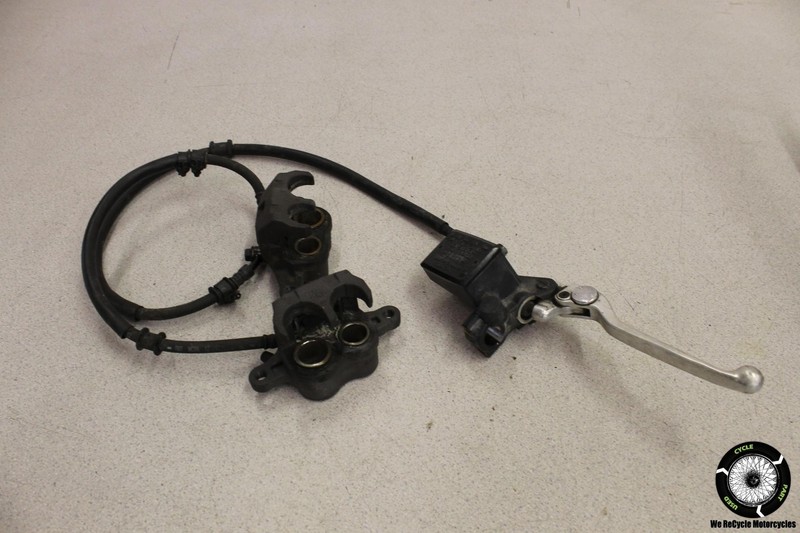 2013 Yamaha FZ6R FRONT BRAKE CALIPER MASTER CYLINDER RESERVOIR LEVER ASSEMBLY FZ