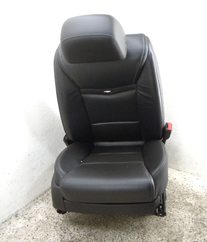 2017-2019 Cadillac XTS Front Seat Passenger Right 8 Way Heated OEM W/O Memory