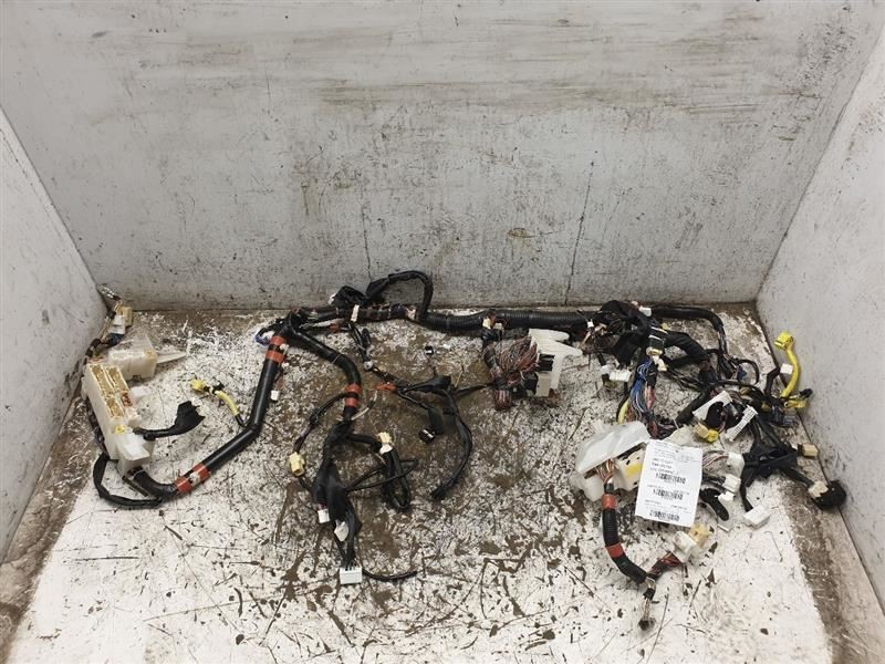 06 07 08 TOYOTA SIENNA LE 2WD DASH WIRE HARNESS 82141-08500