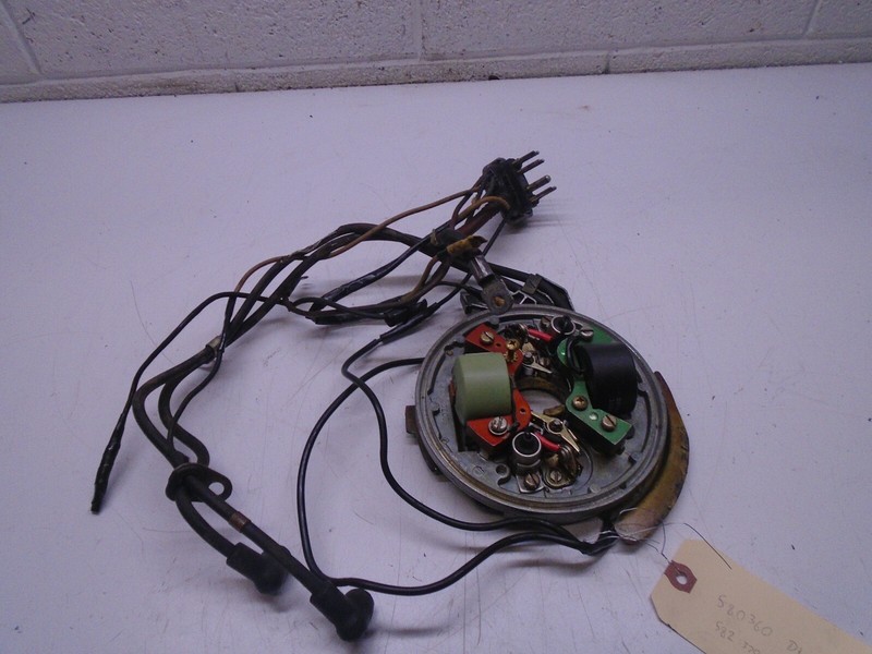 O4 1958 Evinrude 35 HP Armature Plate Magneto 580360 580370