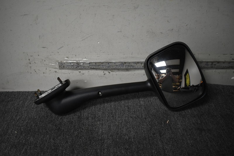 FREIGHTLINER CASCADIA RIGHT SIDE MIRROR FACTORY OEM