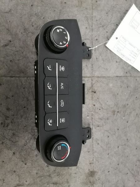 Temperature Control Manual Temperature Control Fits 10-13 SPORTAGE 1347167