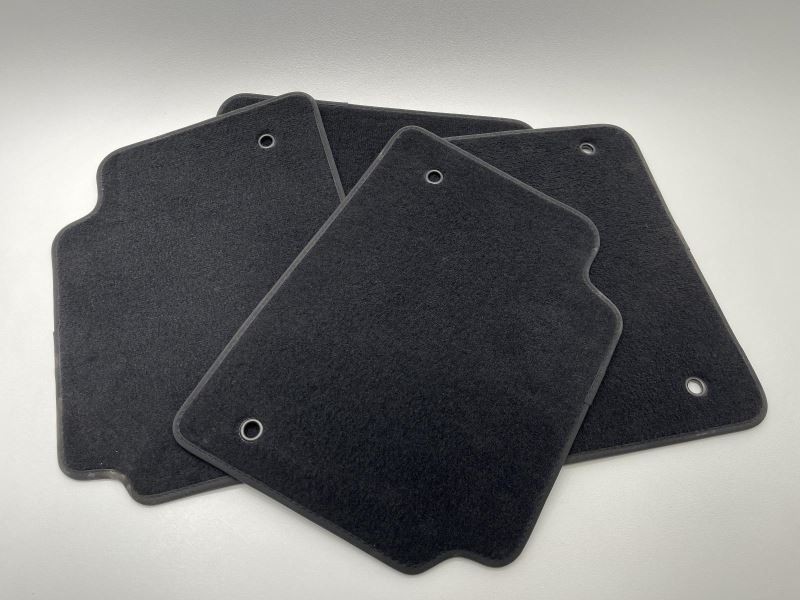2021 RANGE ROVER DISCOVERY SPORT SET OF 4 FLOOR MATS BLACK 53448