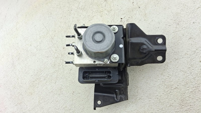 2017-2021 NISSAN ROGUE SPORT ANTI LOCK BRAKE SYSTEM ABS PUMP OEM