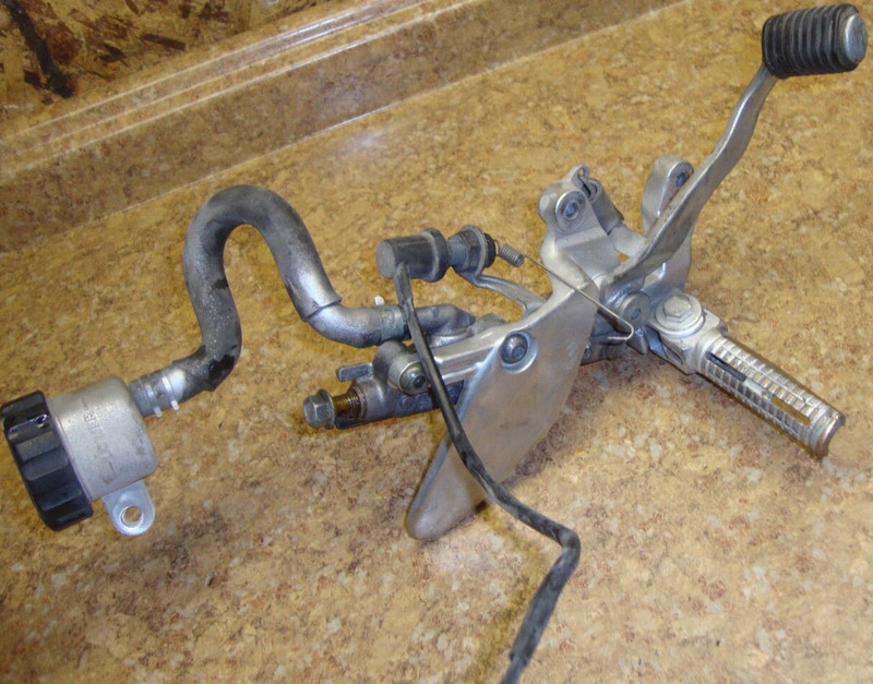 1995 Yamaha YZF600R YZF 600 YZF600 R 600R Brake Lever Master Cylinder Peg Pedal