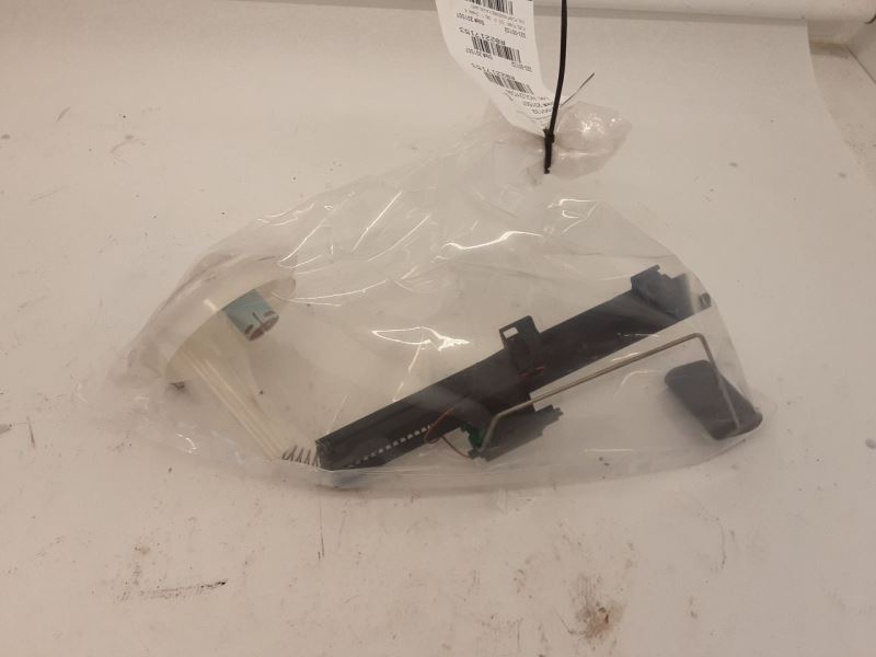 2006 Chevrolet Chevy Equinox 3.4L auxiliary fuel pump assembly thru VIN 66035231