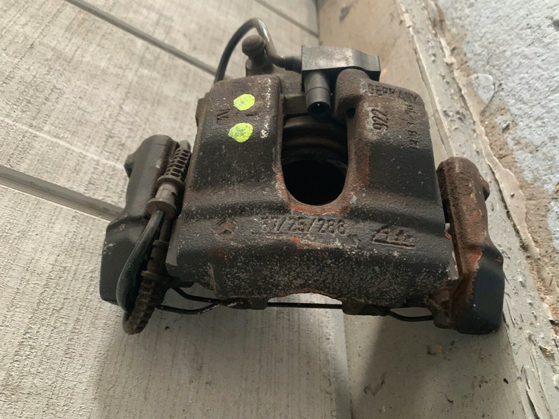 98 99 00 01 02 03 04 MERCEDES SLK230 BRAKE CALIPER FRONT RIGHT PASSENG SIDE OEM