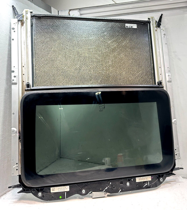 2014-2021 Jeep Grand Cherokee Sunroof Assembly OEM