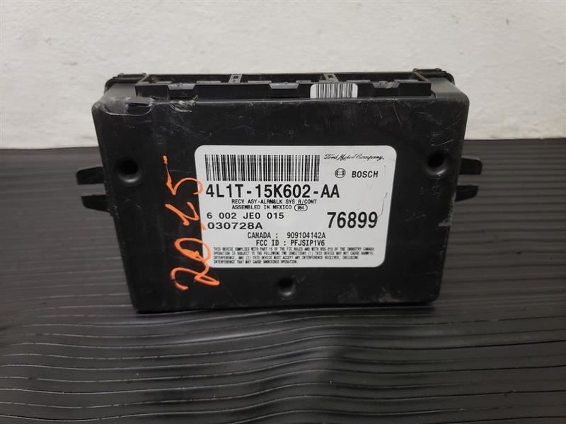 03-04 Ford Expedition Theft Locking Module OEM 4L1T-15K602-AA