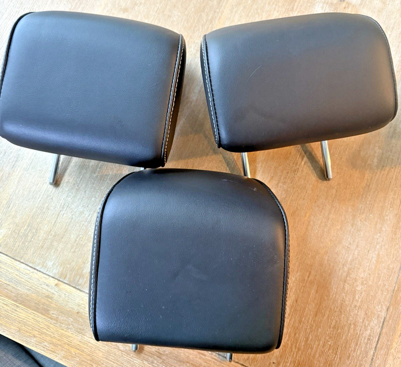 2010 Mercury Milan Complete Rear Passenger Leather Headrest Set 3 Middle LH RH