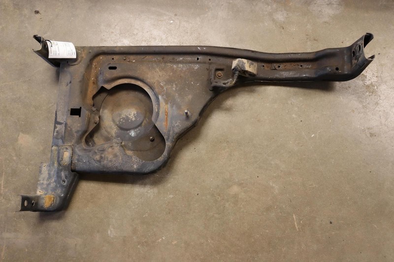 2014-2018 DODGE RAM 2500 6.7L CENTER FRAME DEF TANK SUPPORT BRACE OEM