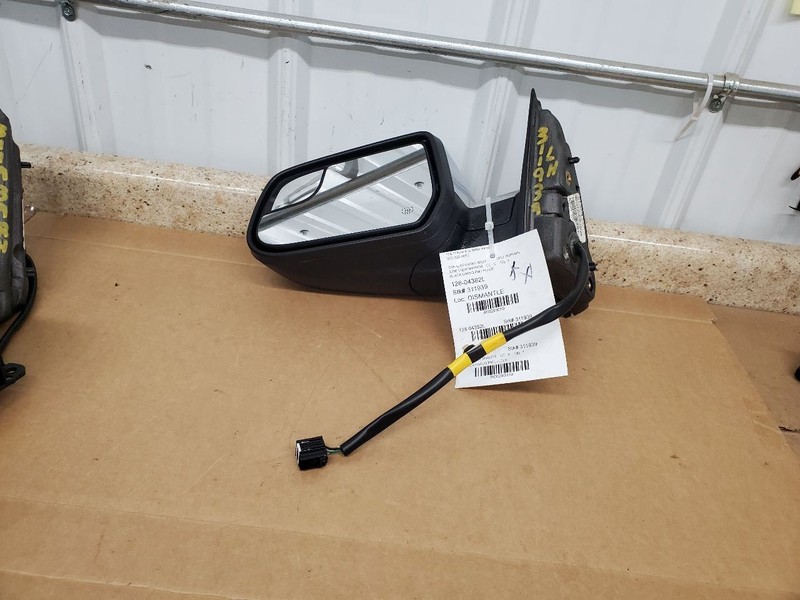 Driver Side View Mirror Power Opt DL8 Chrome Cover Fits 12-13 TERRAIN 296019