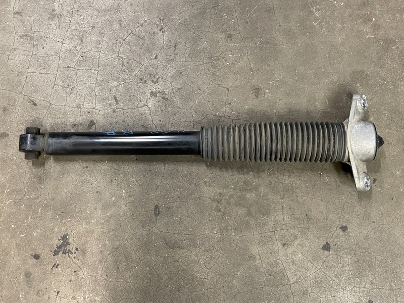 21 22 23 24 Kia K5 Rear Right Passenger Shock Strut Absorber FWD 1652 OEM