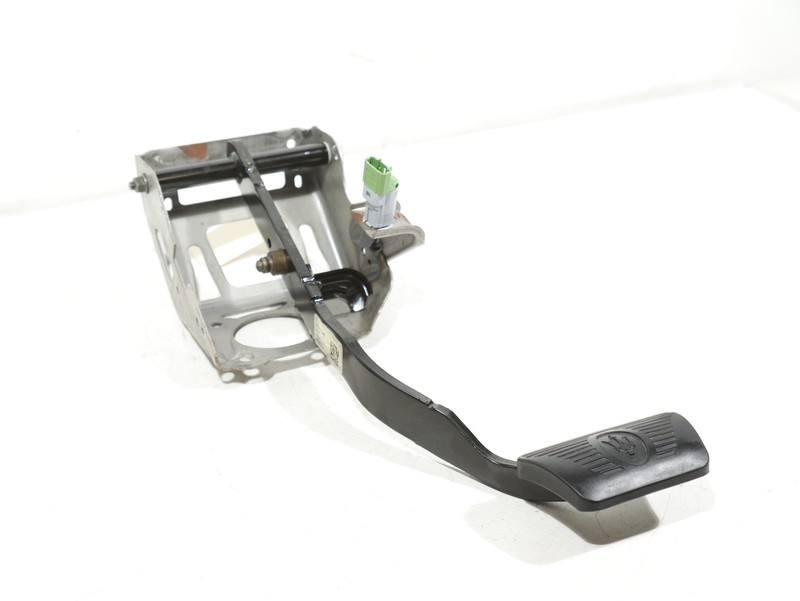 2014-2020 Maserati Ghibli Brake Foot Stop Pedal w/ Bracket 06700311040 OEM 21K