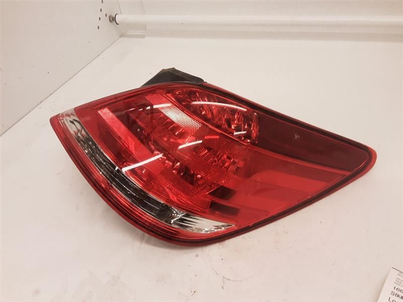 Passenger Tail Light From 10/09 Fits 05-07 10 AVALON 3306542