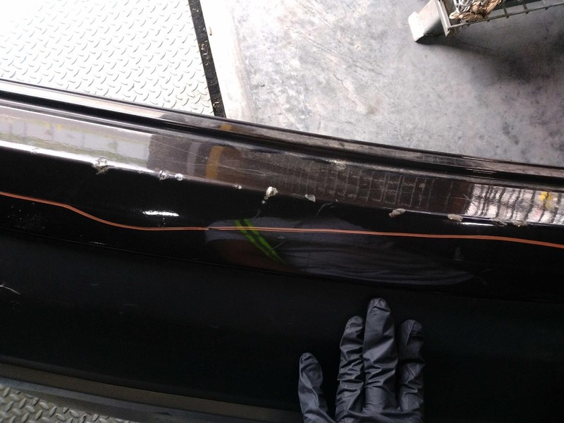 2016 Hyundai Santa Fe Brown Rear Bumper Assembly OEM 86611B8000 114K Miles