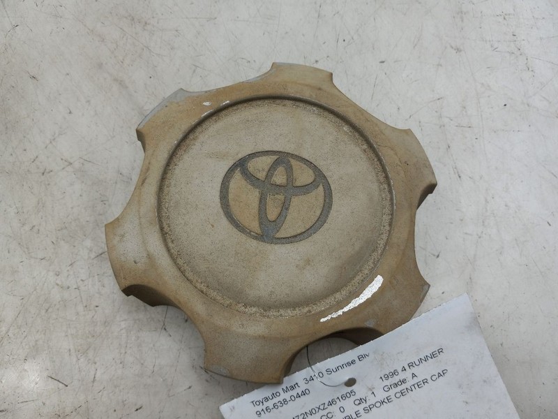 96 TOYOTA 4 RUNNER 16X7 WHEEL CENTER CAP