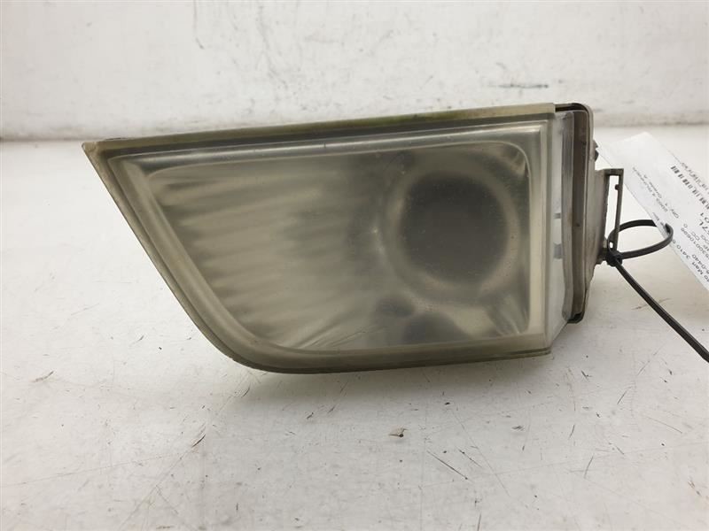 03--05 TOYOTA 4RUNNER SR5 DRIVER SIDE FRONT FOG LIGHT ASSEMBLY