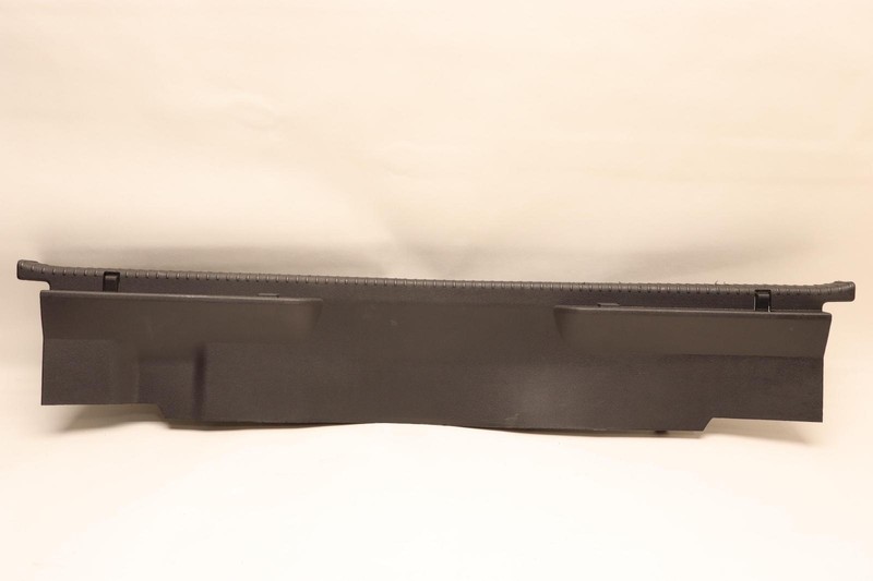 2018-2023 VW VOLKSWAGEN ATLAS LIFTGATE TRUNK LATCH CATCH COVER TRIM PANEL OEM