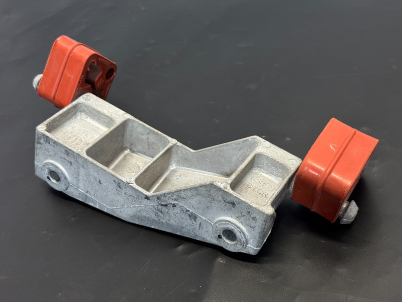 ✅ 2019-2025 RAM 1500 5th Gen OEM EXHAUST HANGER BRACKET LOWER DOWNPIPE Mopar