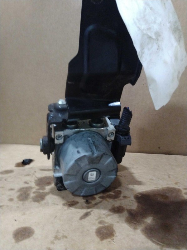 2019 Hyundai KONA ABS Hydraulic Assembly OEM 58910J9000 90K Miles Blue