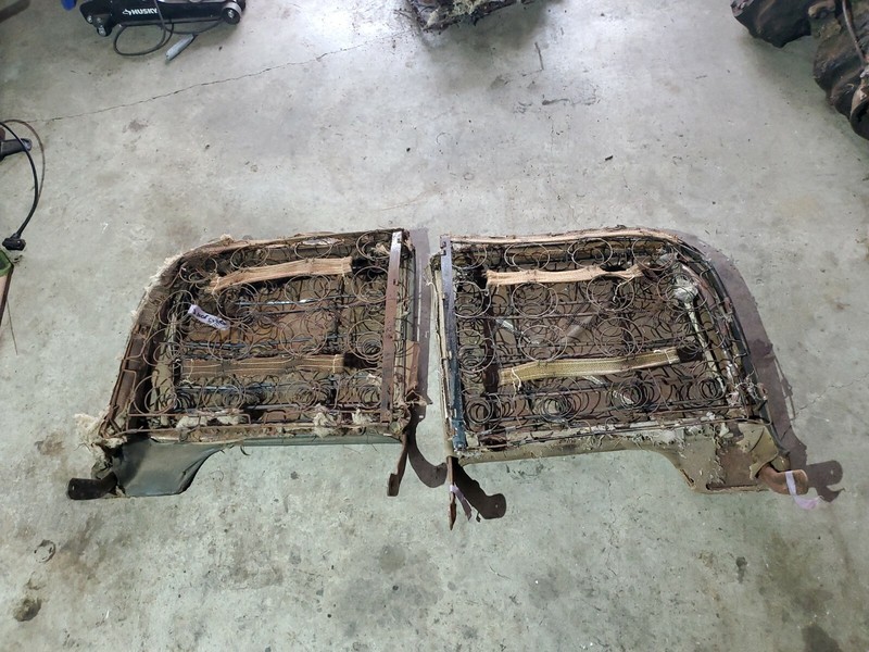 1947 48 49 Chevrolet Fleetmaster 2 door carfront upper seat spring back