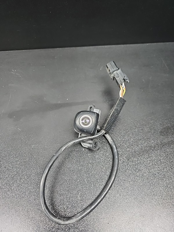 OEM 18-21 Hyundai Kona Rear Backup View Park Assist Camera Assembly 95760-J9000