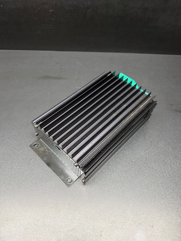 03-04 MERCEDES R230 SL-CLASS SL500 BOSE AUDIO RADIO AMPLIFIER AMP 2308200189 OEM