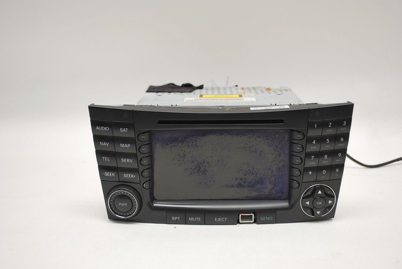 2006-2008 MERCEDES CLS63 AMG W219 RADIO CD NAVIGATION INFO RECEIVER DISPLAY OEM