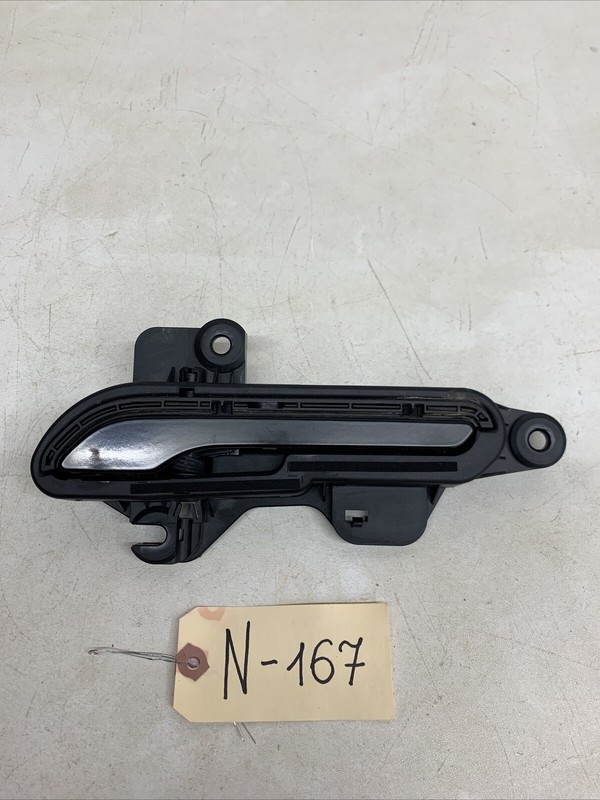 20-23 TESLA MODEL 3 FRONT LEFT SIDE EXTERIOR DOOR HANDLE 152811410D 167 B41
