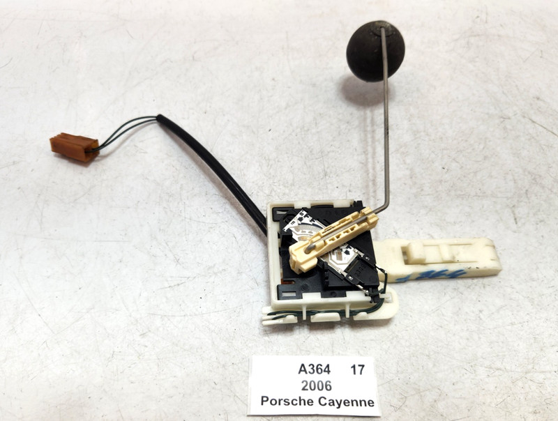 ✅ 03-06 OEM Porsche Cayenne 955 Right Gas Tank Level Sensor Sending Unit