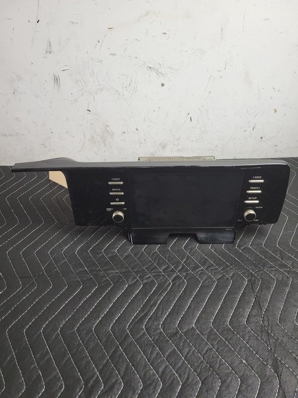Used Oem Kia Audio Radio Display Screen 96160R5HF0 2.5L 2WD Sorento2022