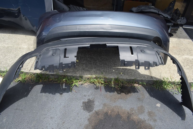 2017-2018 LAND ROVER DISCOVERY 5 REAR BUMPER PANEL FACTORY OEM