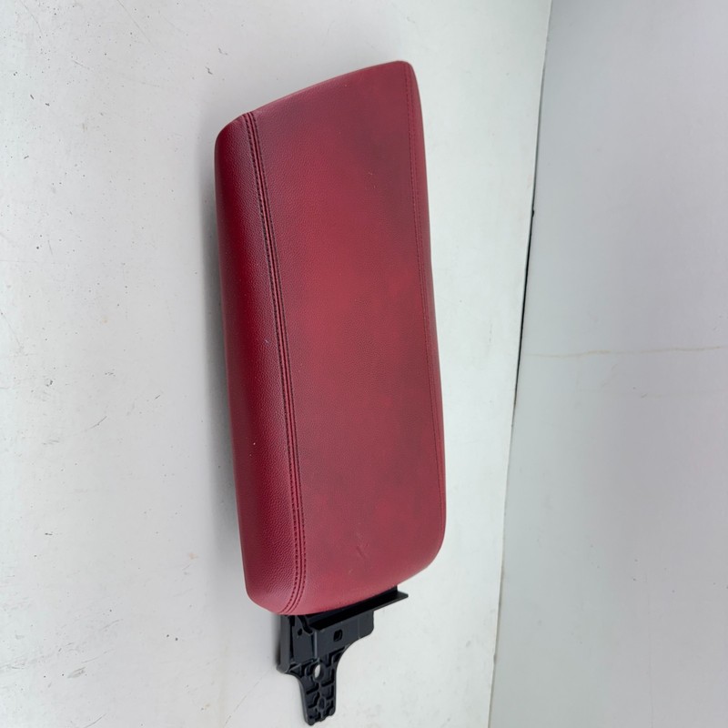 2017-2019 ALFA ROMEO GIULIA CENTER CONSOLE ARMREST ARM REST LID RED OEM