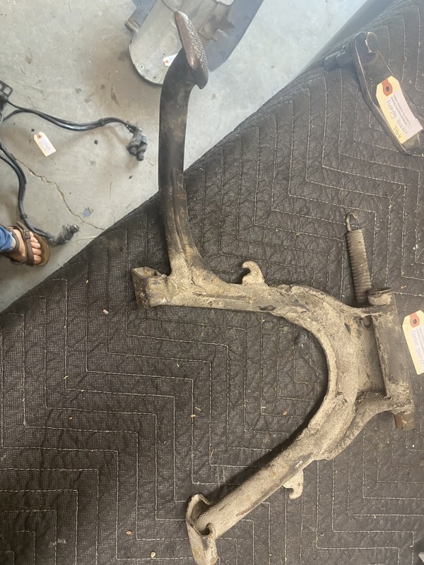 1984 Honda GL1200 A Goldwing Center Stand OEM
