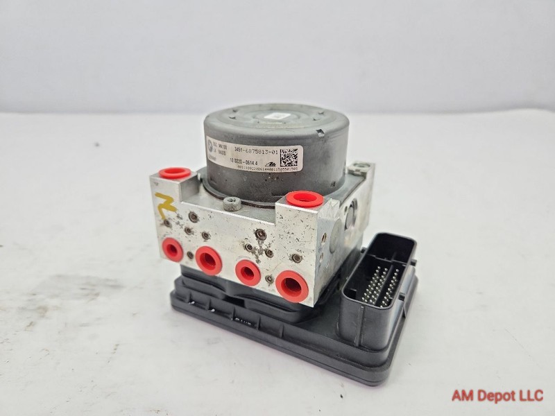2015 BMW 3-Series 328i 335i 330i 340i F30 F31 ABS Pump Hydraulic Module 6891615