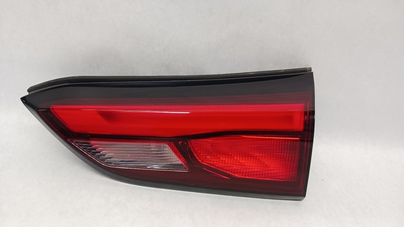 18-'21 GMC TERRAIN Right passenger inner Taillight OEM Grade A!