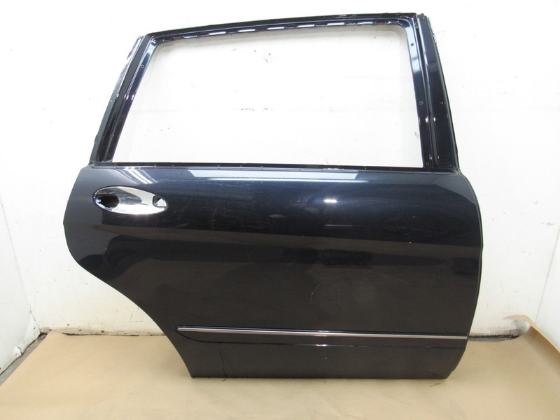 Mercedes R350 W251 2011 Rear Right Passenger Door Shell 06-13 *