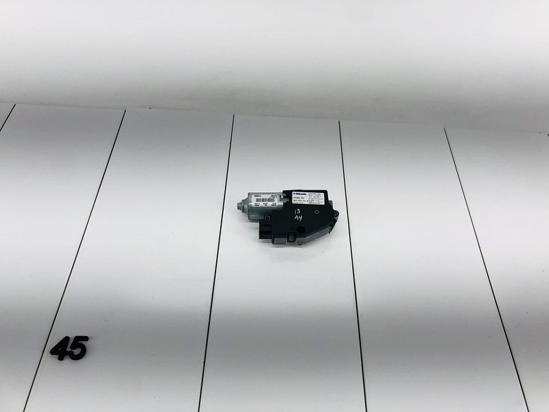 09-16 AUDI A4 QUATTRO 8K UPPER OVERHEAD SUNROOF MOONROOF MOTOR OEM