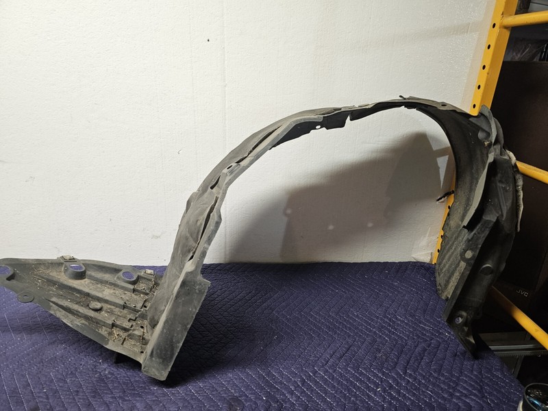 13 14 15 Nissan Altima AT 2.5L CVT Front Right Fender Liner Splash Shield B