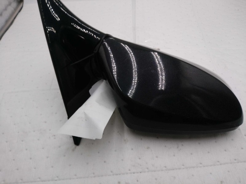 Used Right Door Mirror fits: 2016 Hyundai Veloster Power from 10/01/13 heated US