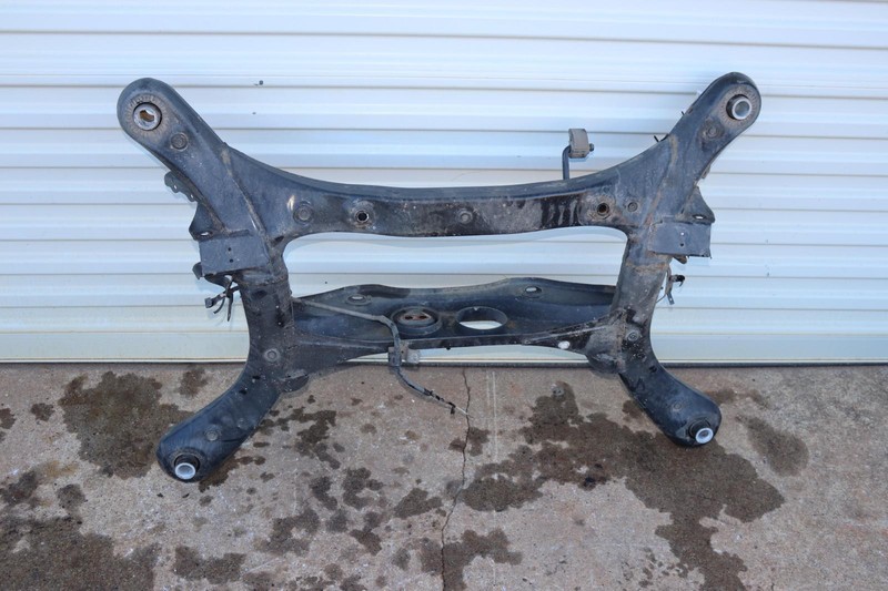 2014-2022 TOYOTA HIGHLANDER 3.5L AWD REAR SUSPENSION CROSSMEMBER SUBFRAME OEM