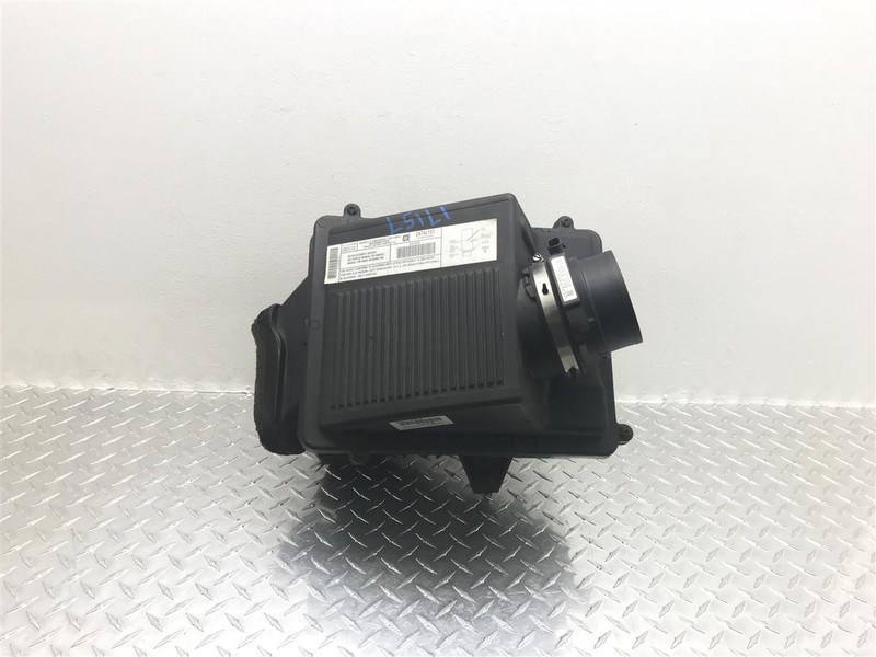 03 04 05 06 SUBURBAN YUKON XL 1500 2500 AIR CLEANER BOX W/O HIGH CAPACITY OEM