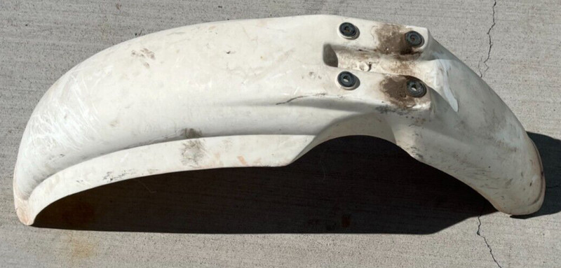 1986 Yamaha XT350 Front Plastic Fender White OEM XT 350 86
