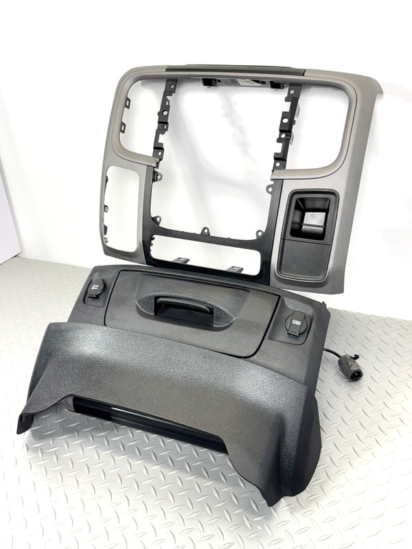 ✅ 2013-2024 RAM CL 1500-3500 CENTER CONSOLE PANEL BEZEL w/DASH TRAY STORAGE OEM