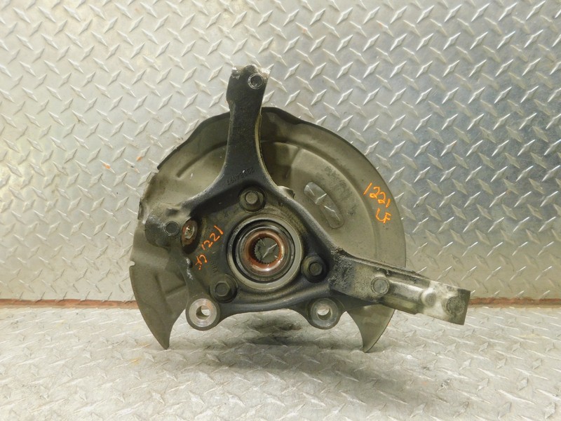 17-25 CHEVROLET MALIBU LEFT FRONT DRIVER SPINDLE KNUCKLE/ 17-19 LACROSSE OPT GNA