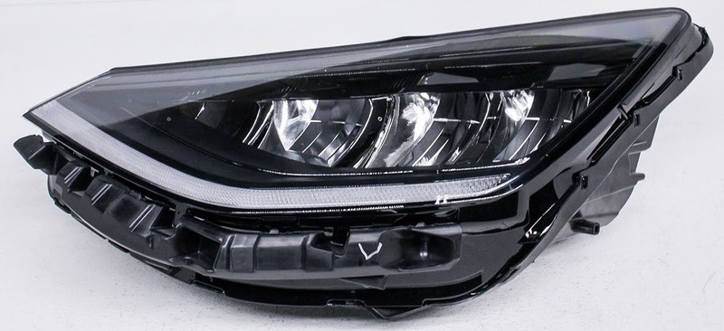 OEM Hyundai Sonata Left Driver Side Headlamp 92101-L0100 Lens Chip