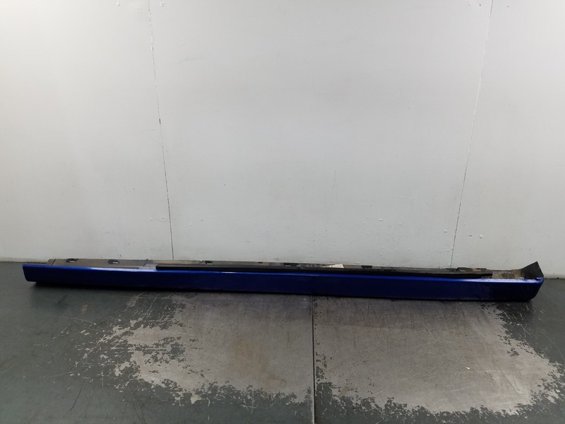 2006 Pontiac GTO Right Side Skirt Rocker Panel - * #6240 A11